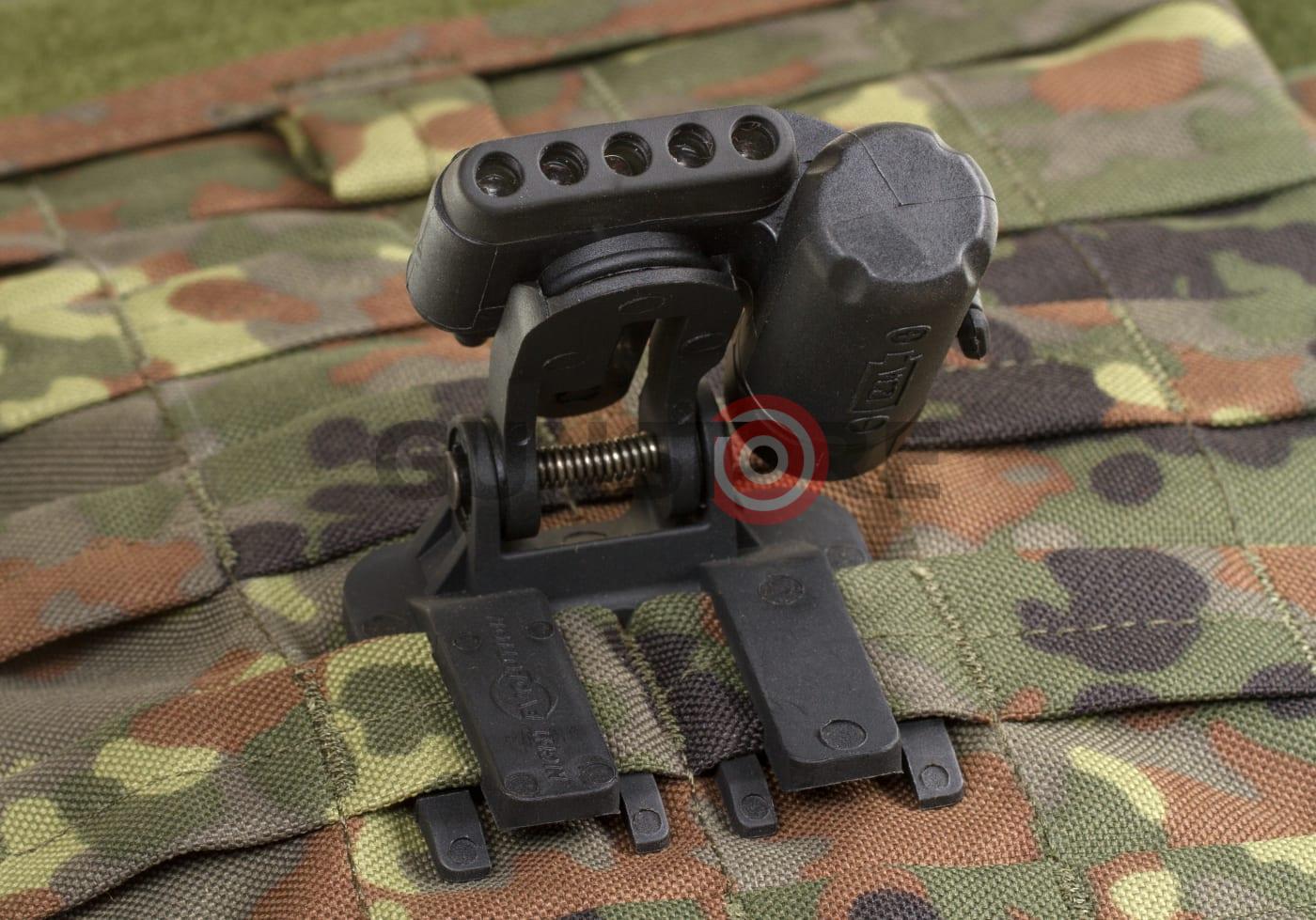 Fotografia: Gen III Helmet Light