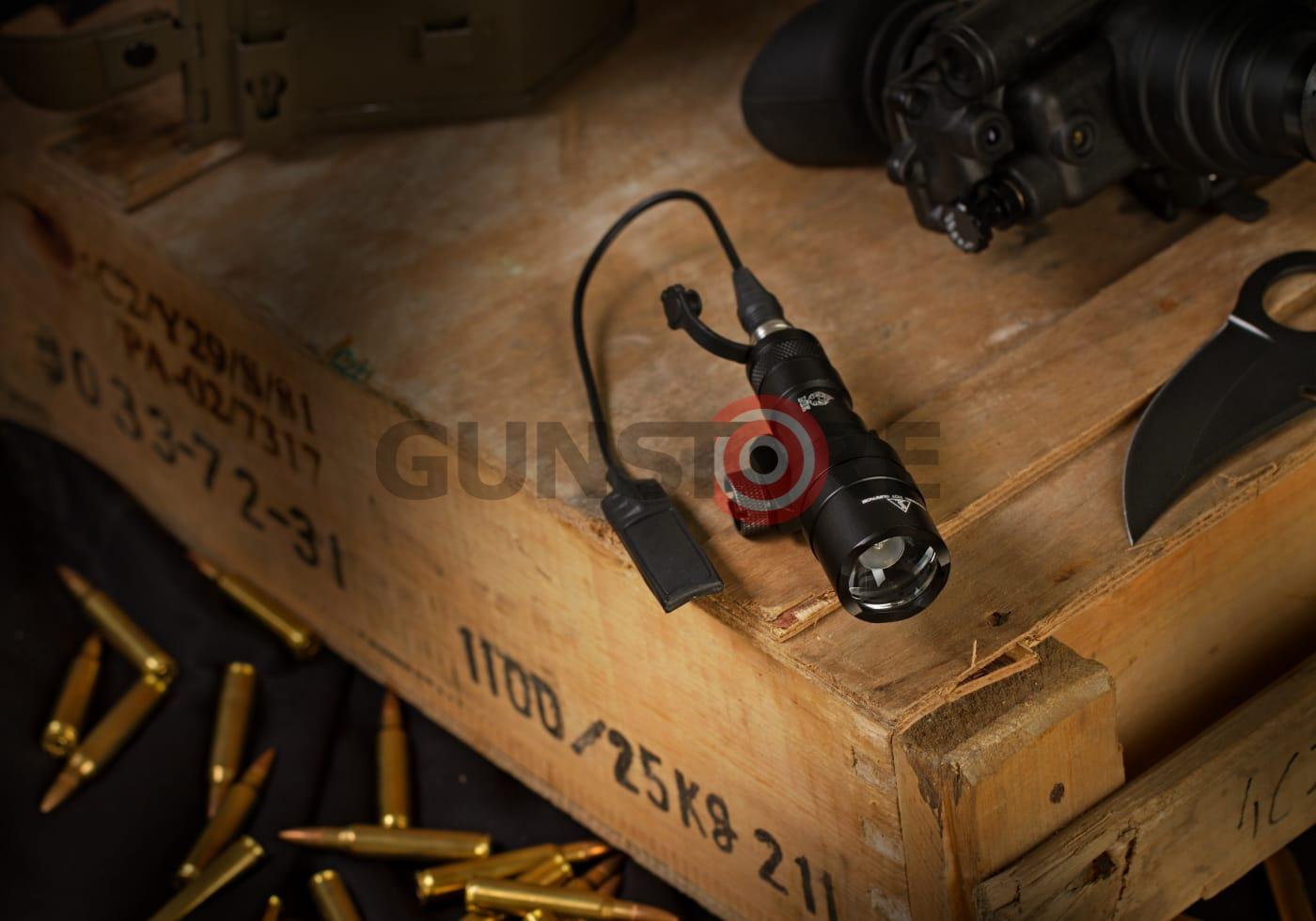 Fotografia: M300B Mini Scout Weaponlight