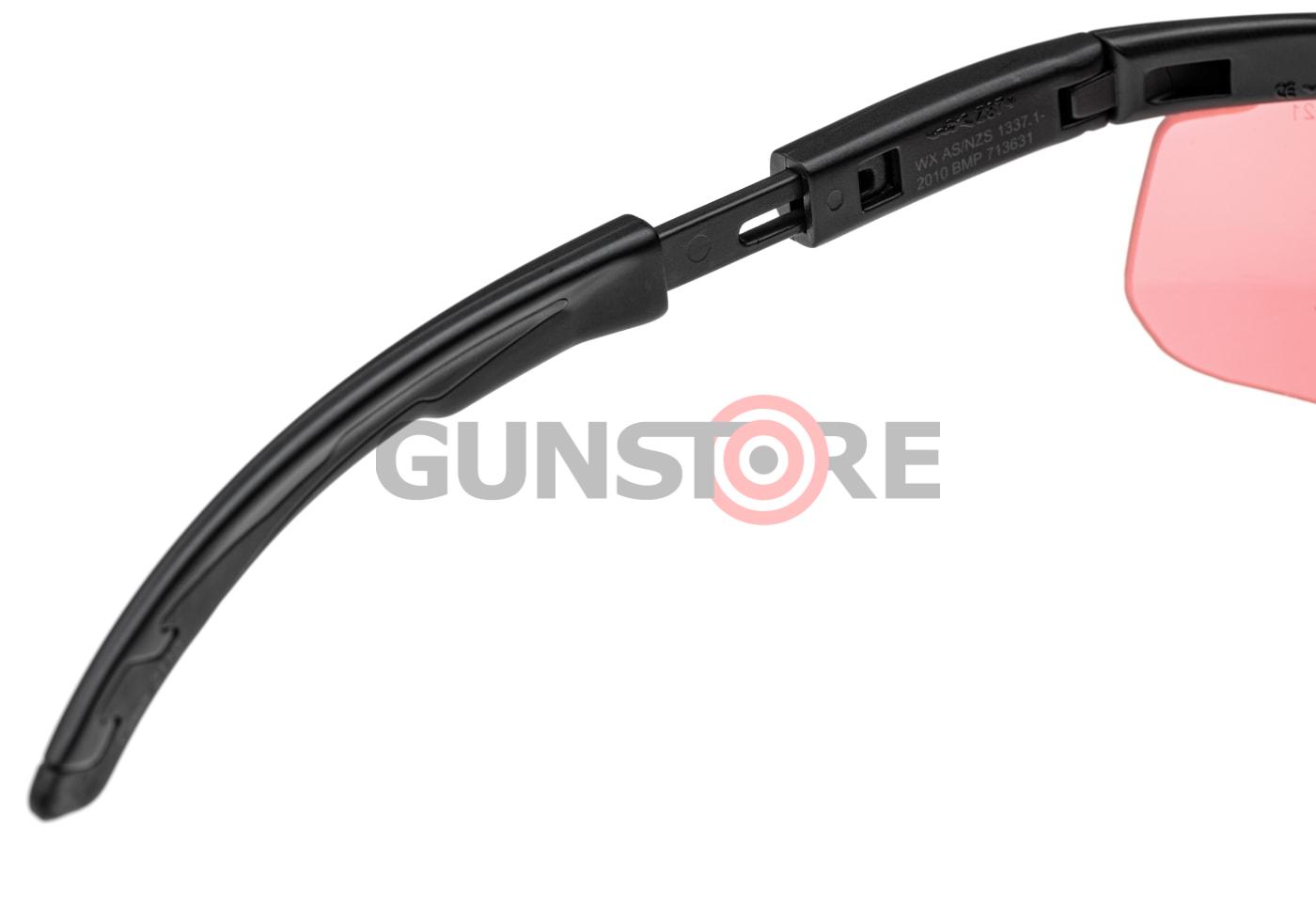 Fotografia: Saber Advanced Vermillion