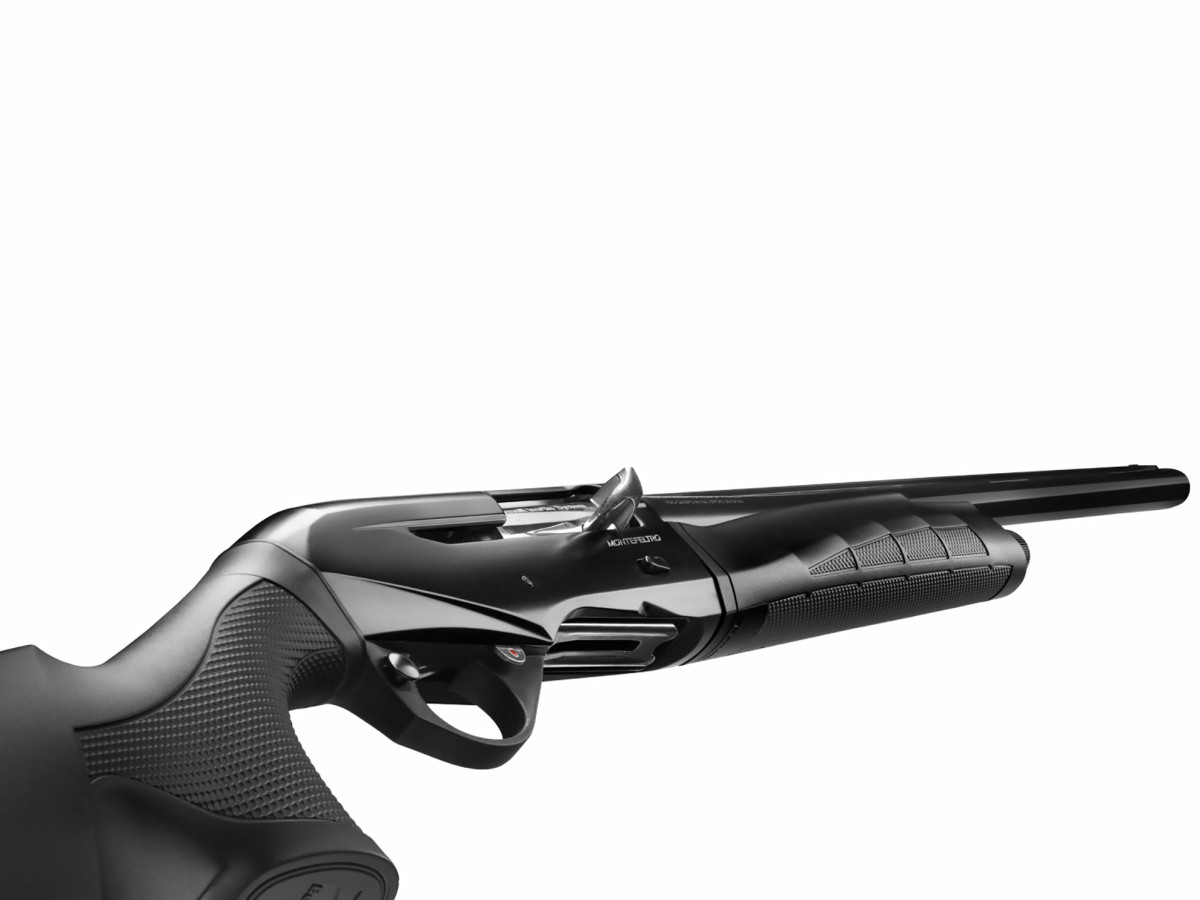 Fotografia: Benelli Montefeltro Black, kal. 12/76, hl. 76cm