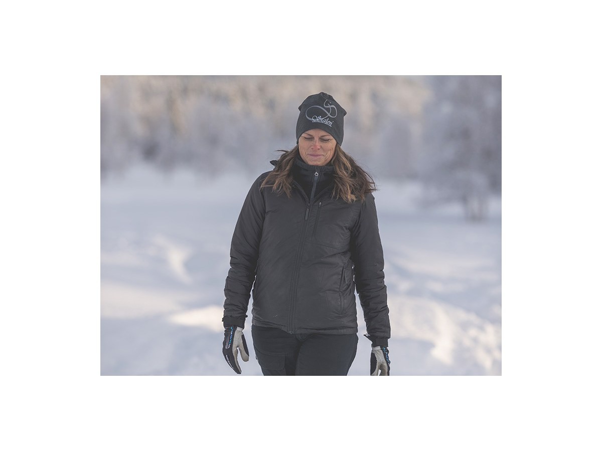 Fotografia: Čiapka Stalon, šedá