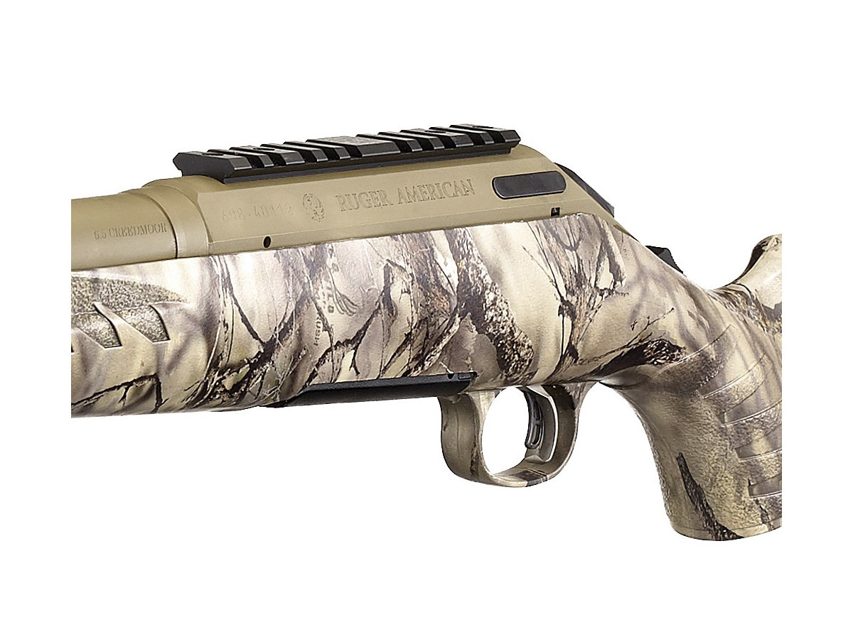 Fotografia: Ruger American Rifle With Go Wild Camo 26929, kal. .300WinMag.