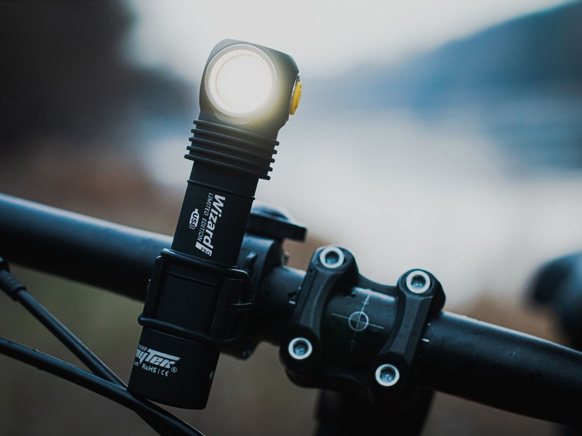 Fotografia: Montáž na bycikel Armytek ABM-01