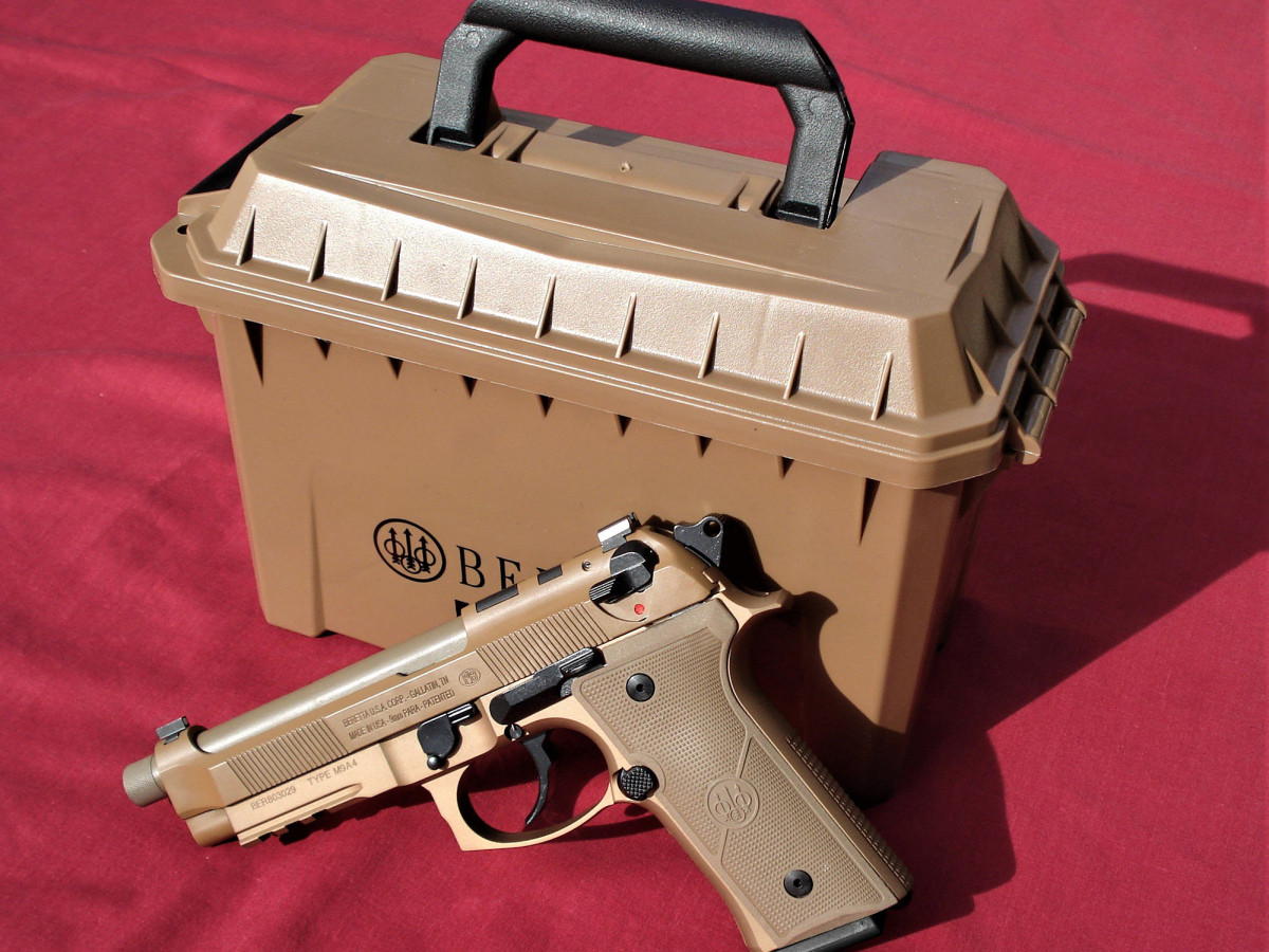 Fotografia: Beretta M9A4 Full Size FDE, kal. 9x19