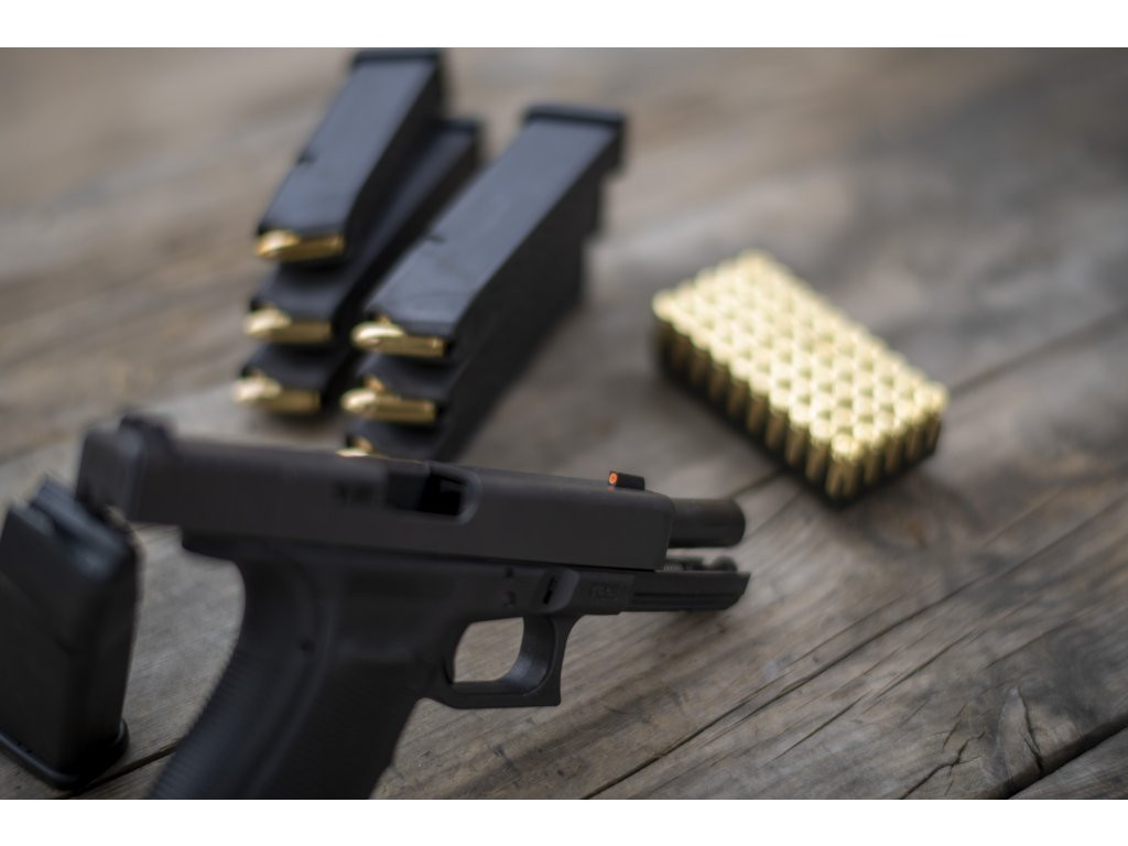 Fotografia: MEPROLIGHT HYPER-BRIGHT Zbraň: CZ 75